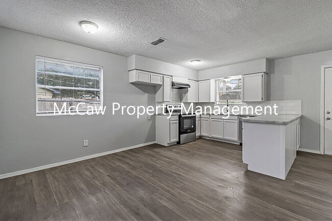 Building Photo - 7012 Candlewick Ct