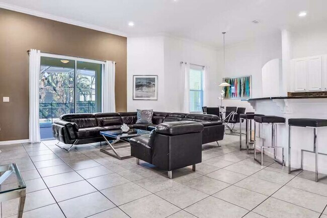 Primary Photo - 4140 Oak Tree Dr