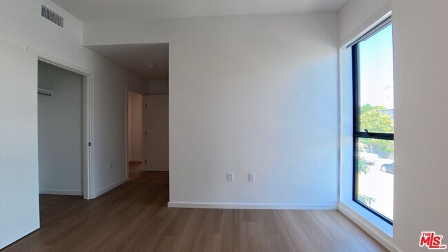 Building Photo - 5119 Colfax Ave