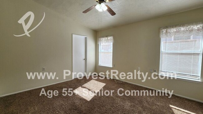 Building Photo - 15801 Cedarwood Pl