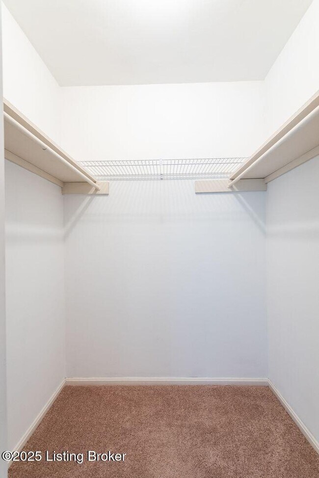 Building Photo - 2159 Bonnycastle Ave