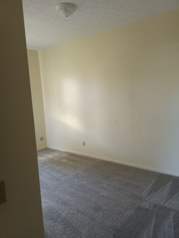 Building Photo - 909 S Limestone St