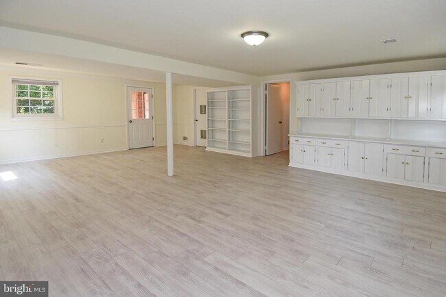 Building Photo - 7513 Sebago Rd