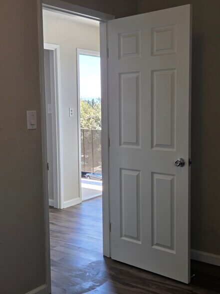 Building Photo - 25684 Spring Dr