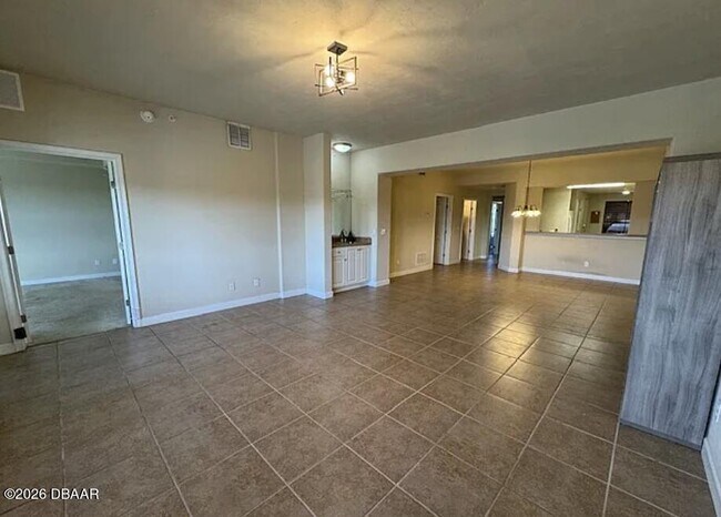 Building Photo - 424 Luna Bella Ln