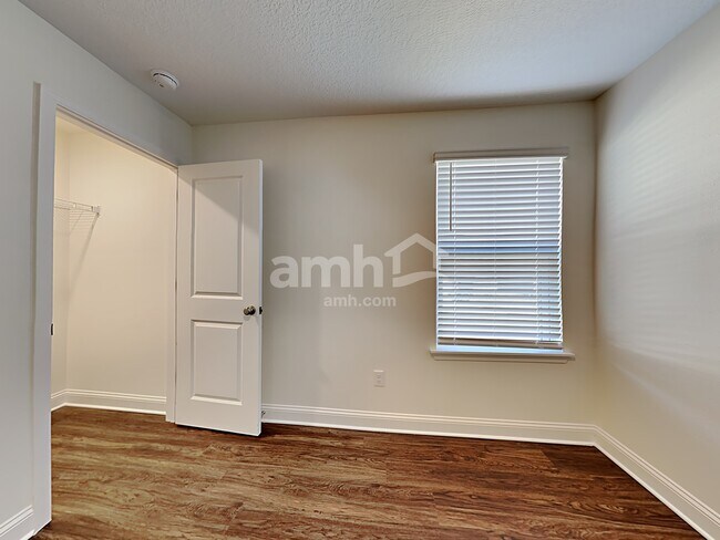 Building Photo - 118 Olivewood Pl