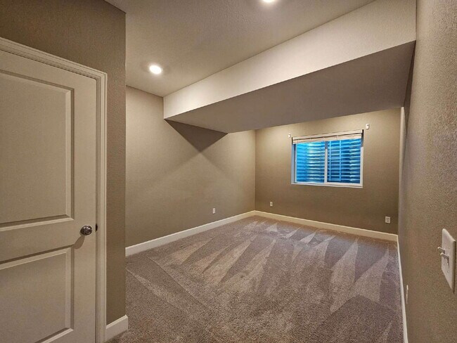 Building Photo - 17576 Rose Heath Ln