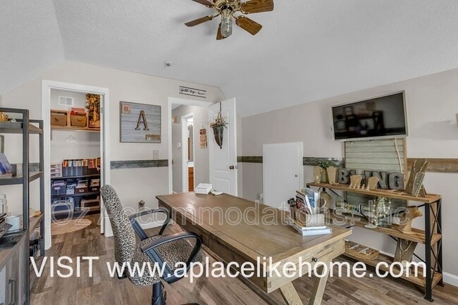 Building Photo - 13961 W 144th Ct