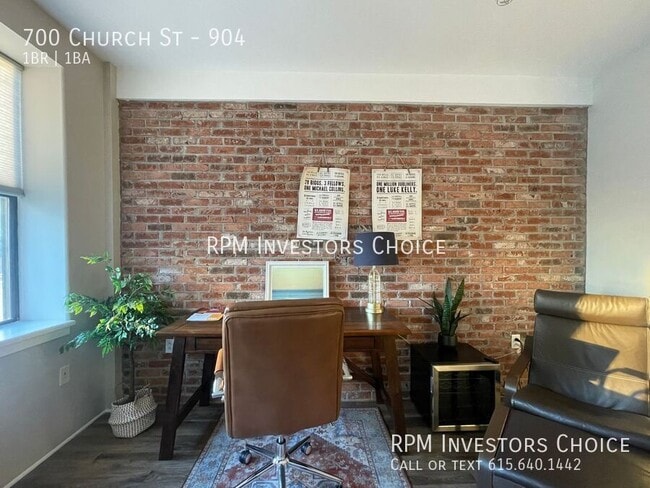 Building Photo - 700 Church St