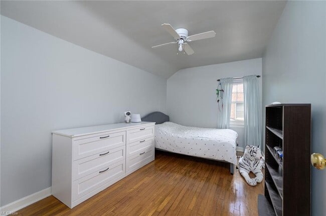 Building Photo - Spacious Colonial For Rent in Lyndhurst