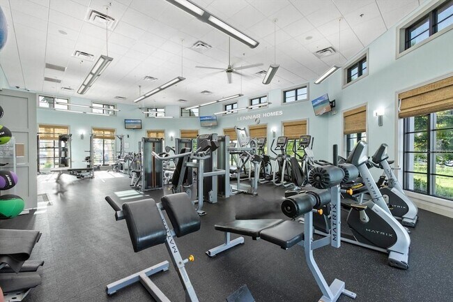 Building Photo - 1424 Rolling Fairway Dr