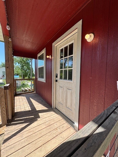 Building Photo - 604 Blueberry Ln