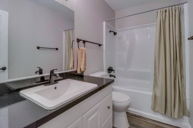 Building Photo - 6871 Alvarado Rd