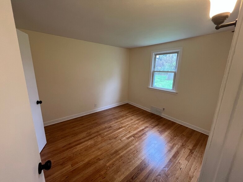 Master Bedroom - 107 Douglas Ave