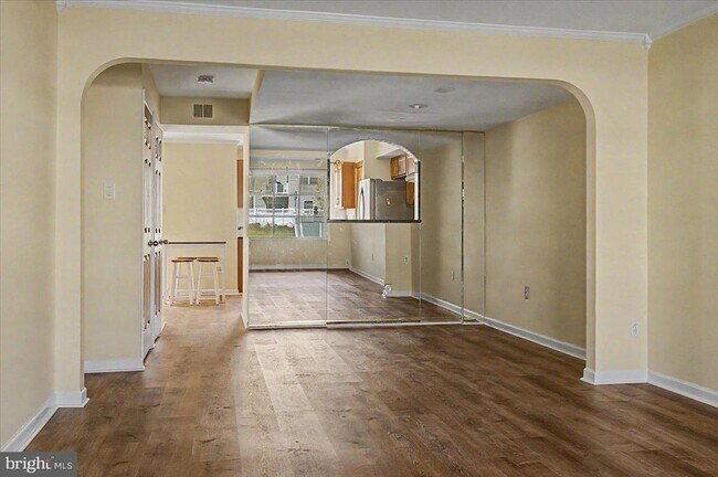 Building Photo - 2282 Suzann Dr