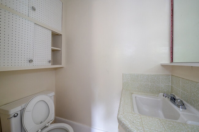 Building Photo - 1170 Tuolumne Ct