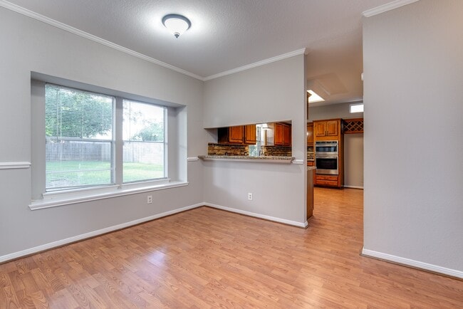 Building Photo - 2710 Double Lake Dr
