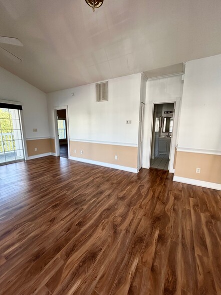 Building Photo - 4655 Wild Iris Dr