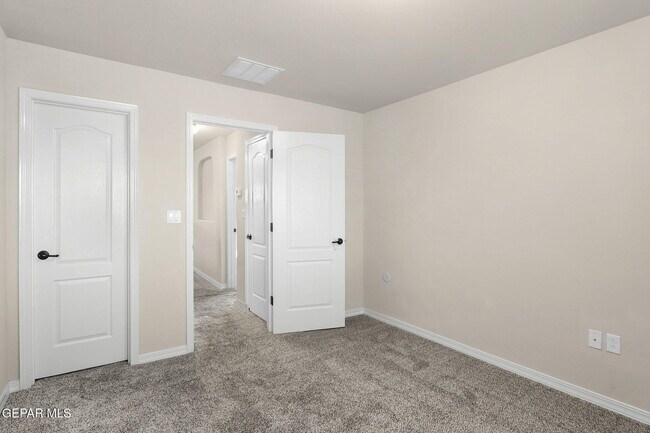 Building Photo - 14832 Bert Cameron Ave