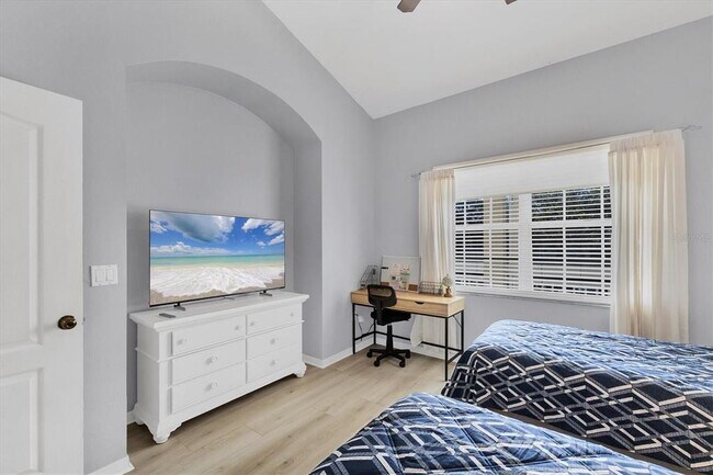 Building Photo - 3803 54th Dr W