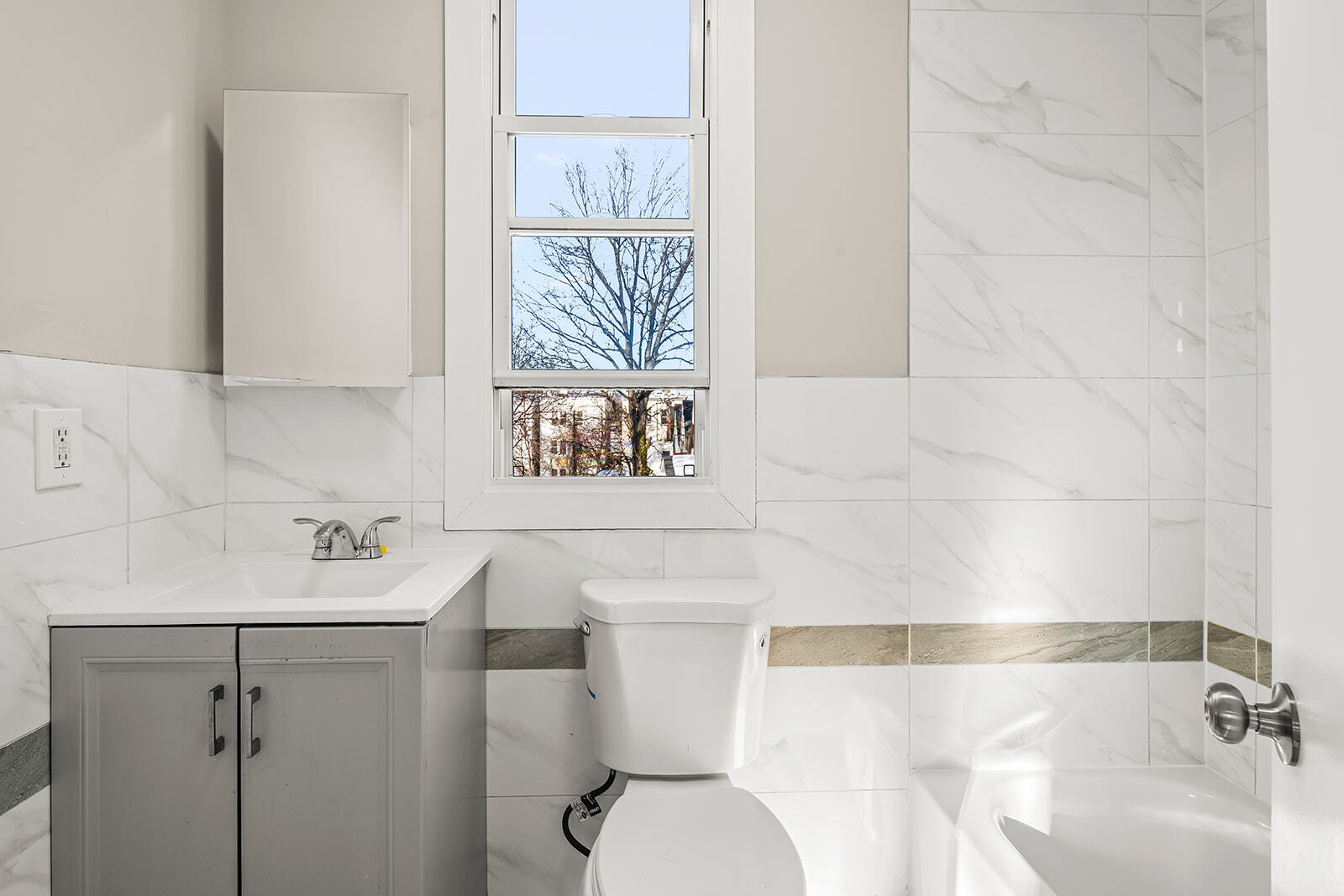 Building Photo - 791 S 15th St