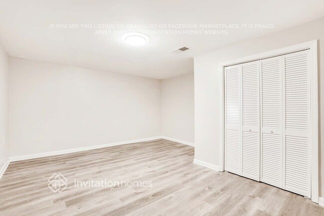 Building Photo - 1734 Lamancha Dr NW