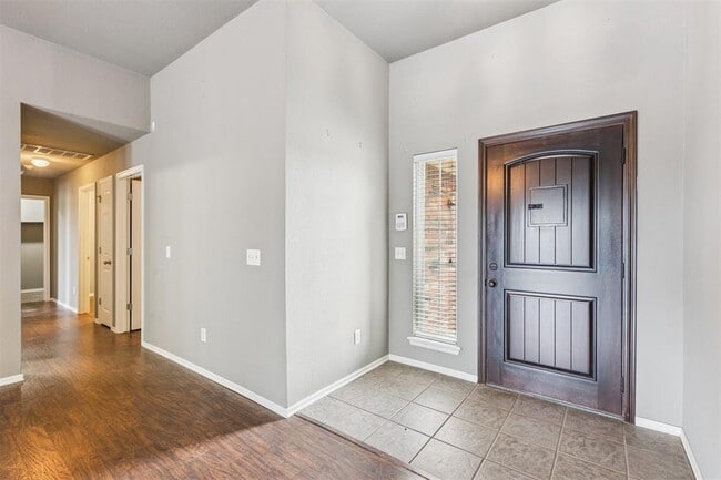 Building Photo - 4508 Applegate Dr