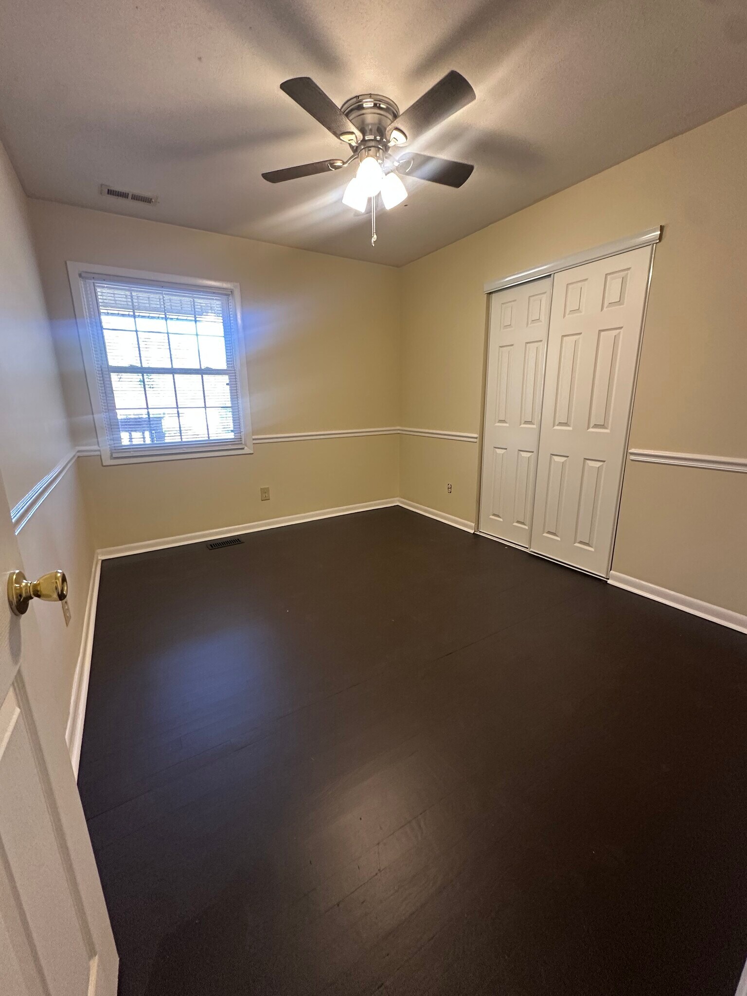 Building Photo - 330 Milburn Dr