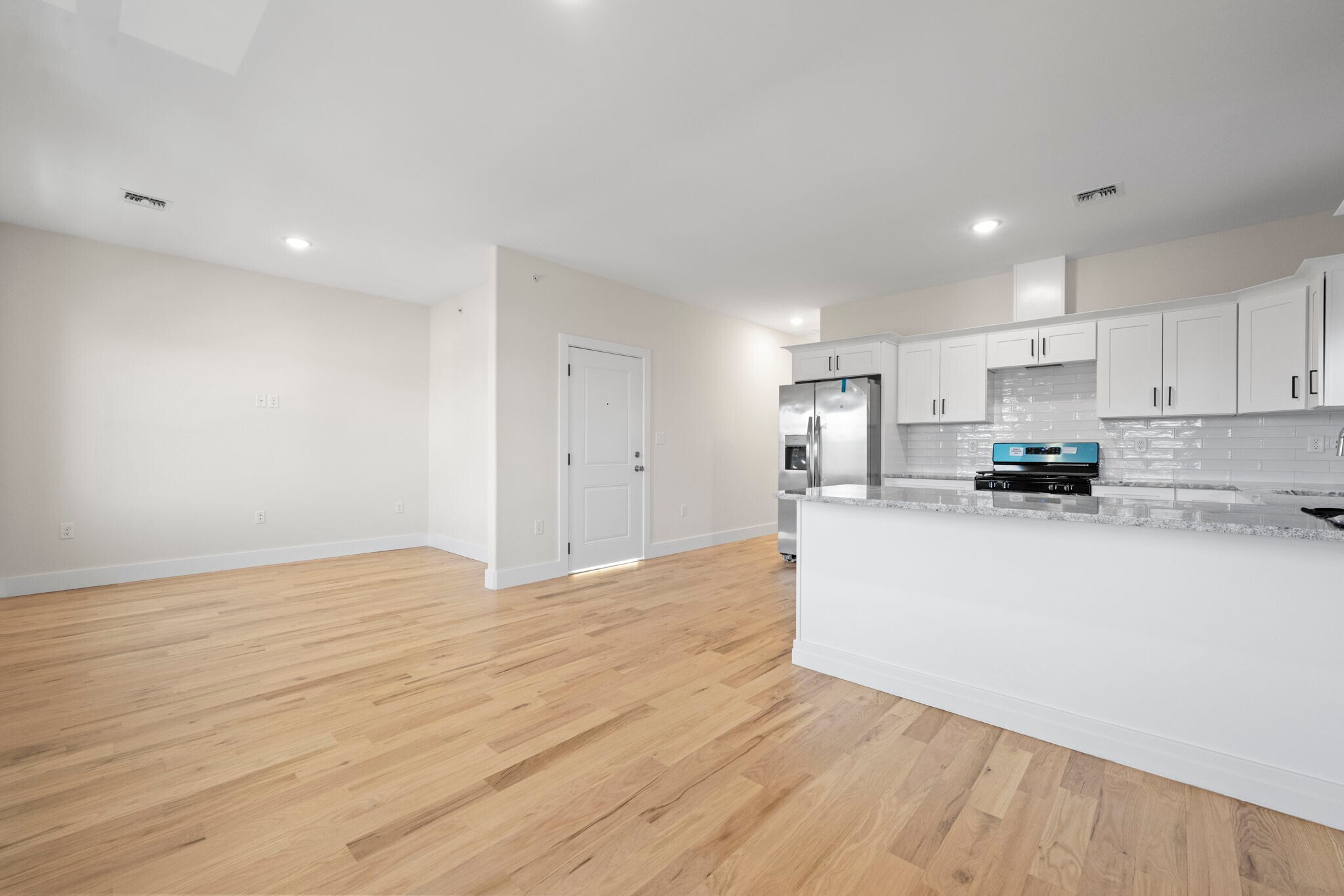 Building Photo - 56 2nd St