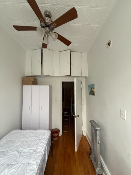 Building Photo - 249 Manhattan Ave