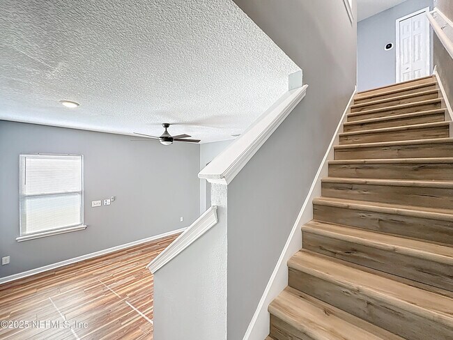 Building Photo - 243 Buck Run Way