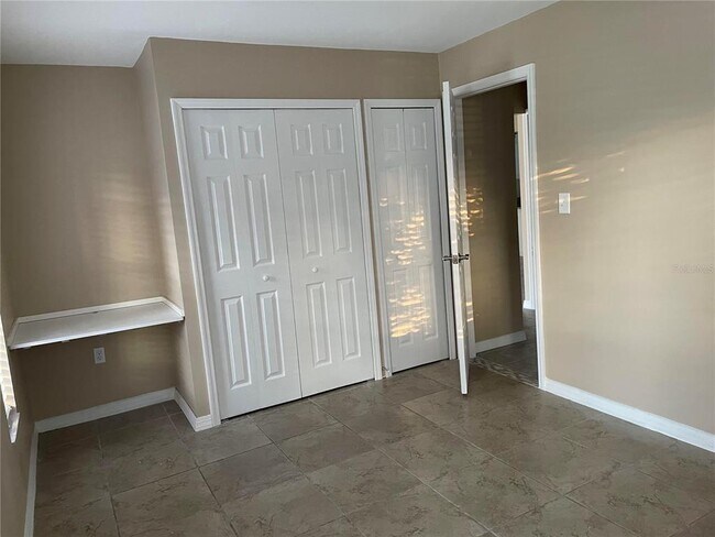 Building Photo - 8120 Puffin Dr