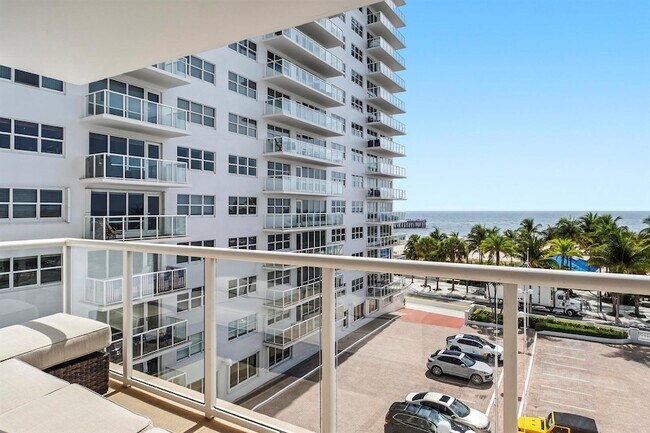 Building Photo - 111 N Pompano Beach Blvd