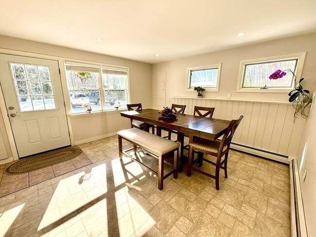 Building Photo - Bright & Airy Home Near Brettun’s Pond – Scenic Views & Modern Comfort