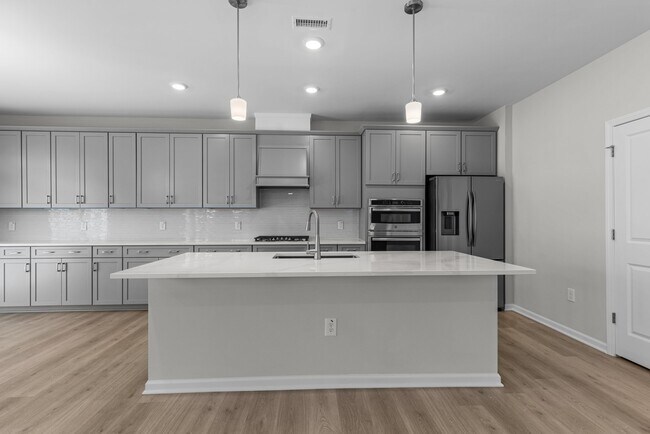 Building Photo - 2408 McKenzie Ridge Ln