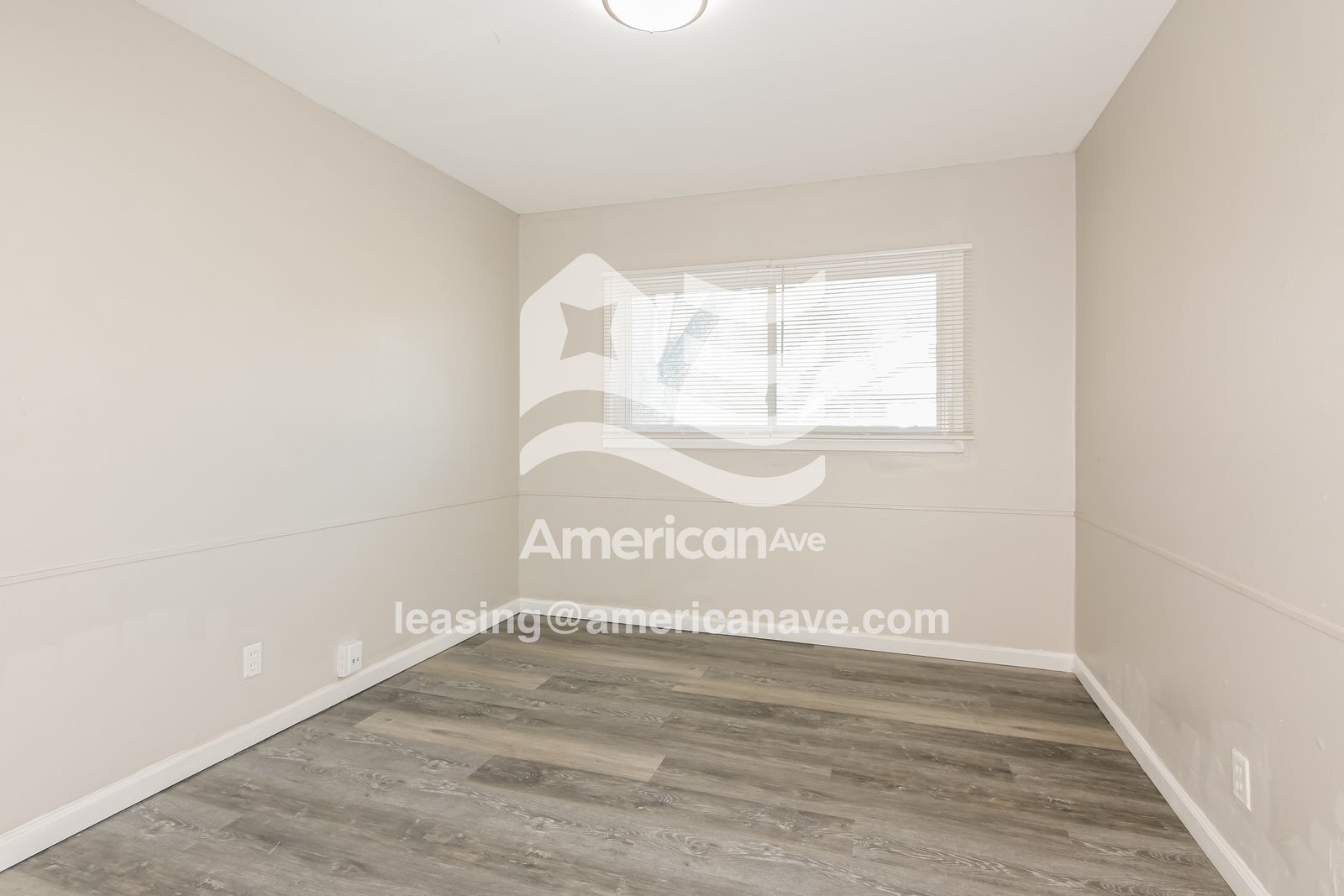 Building Photo - 1657 Mowbry Ln