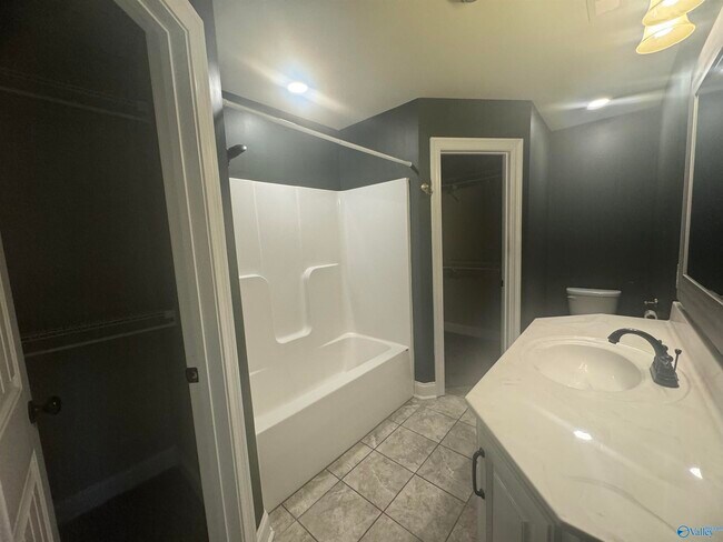 Building Photo - 20456 Pheasant Dr