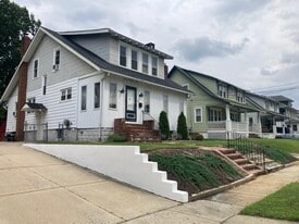 Building Photo - 218 Evergreen Ave