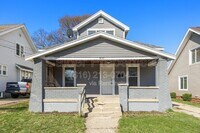 Building Photo - 1635 Cleveland Ave SW