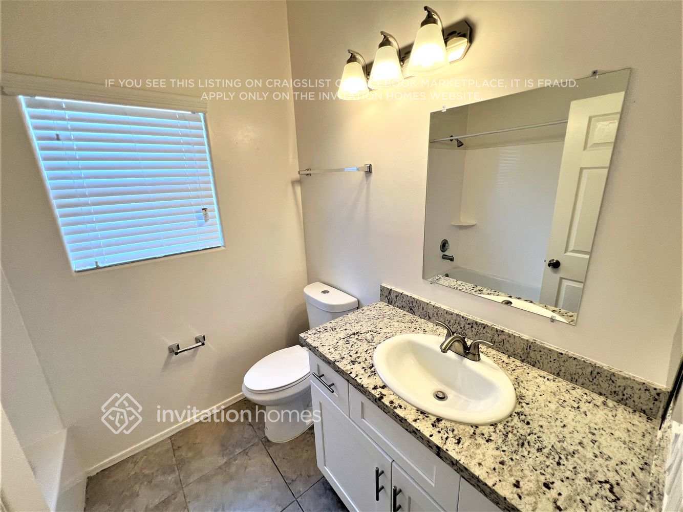 Building Photo - 15147 N 137th Ln