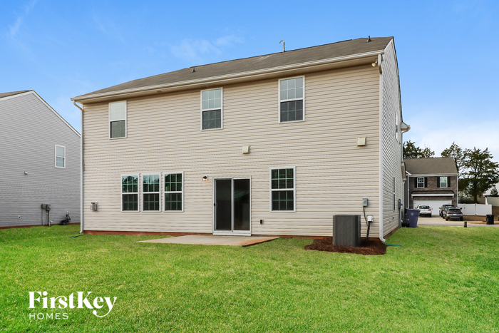 Building Photo - 127 Eden Ave