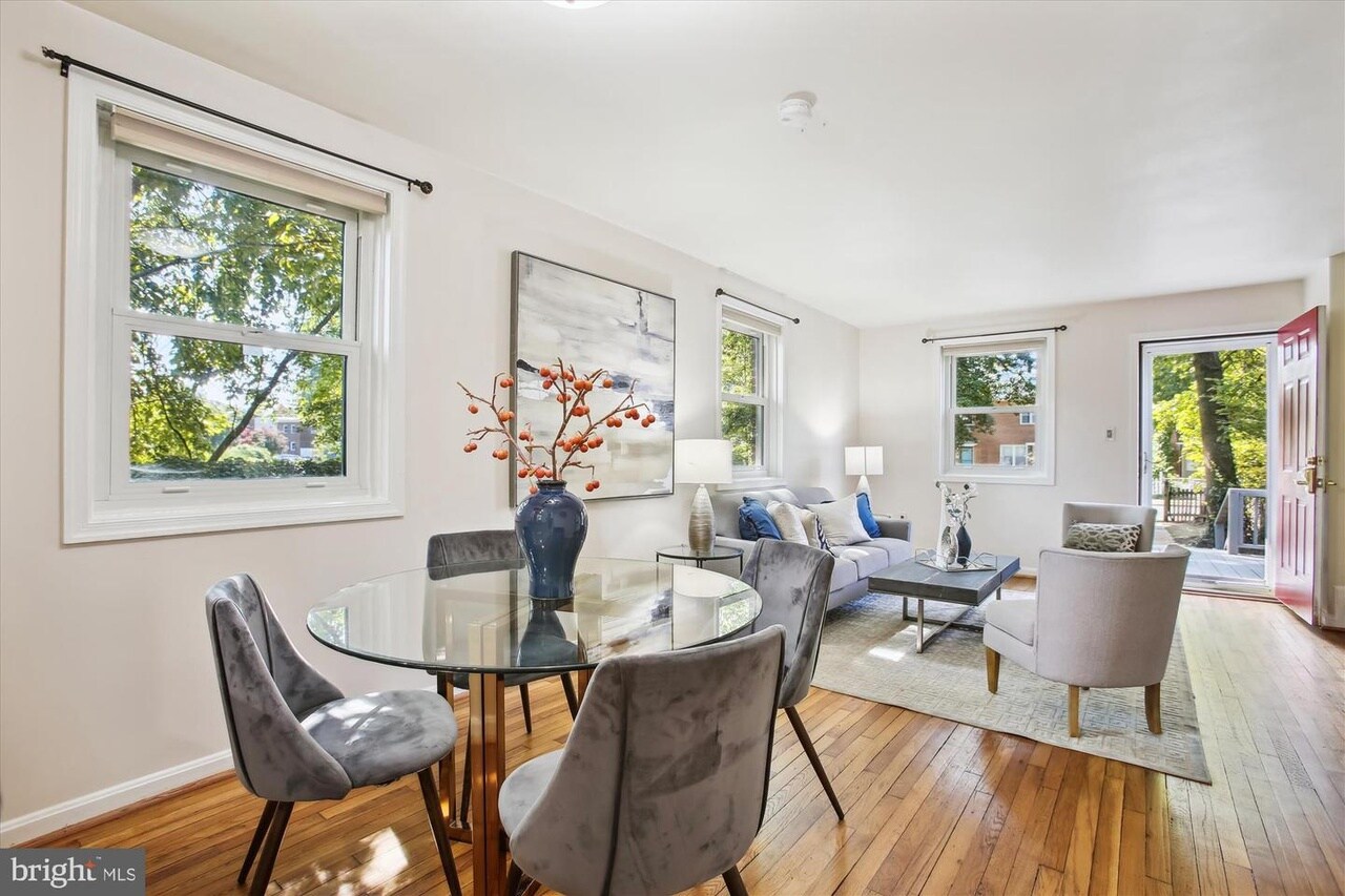 Building Photo - 127 Dale St