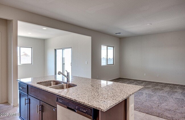 Building Photo - 18091 N Presley Ln