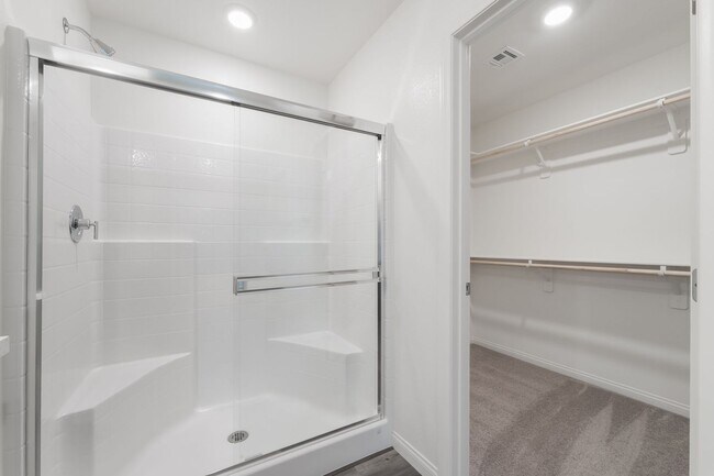 Building Photo - Brand-new 4-bedroom home located in the desirable Cadence master-planned community!