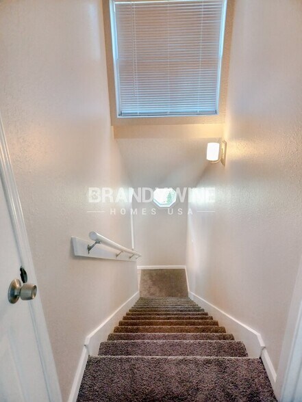 Building Photo - 2959 Meadows Ln
