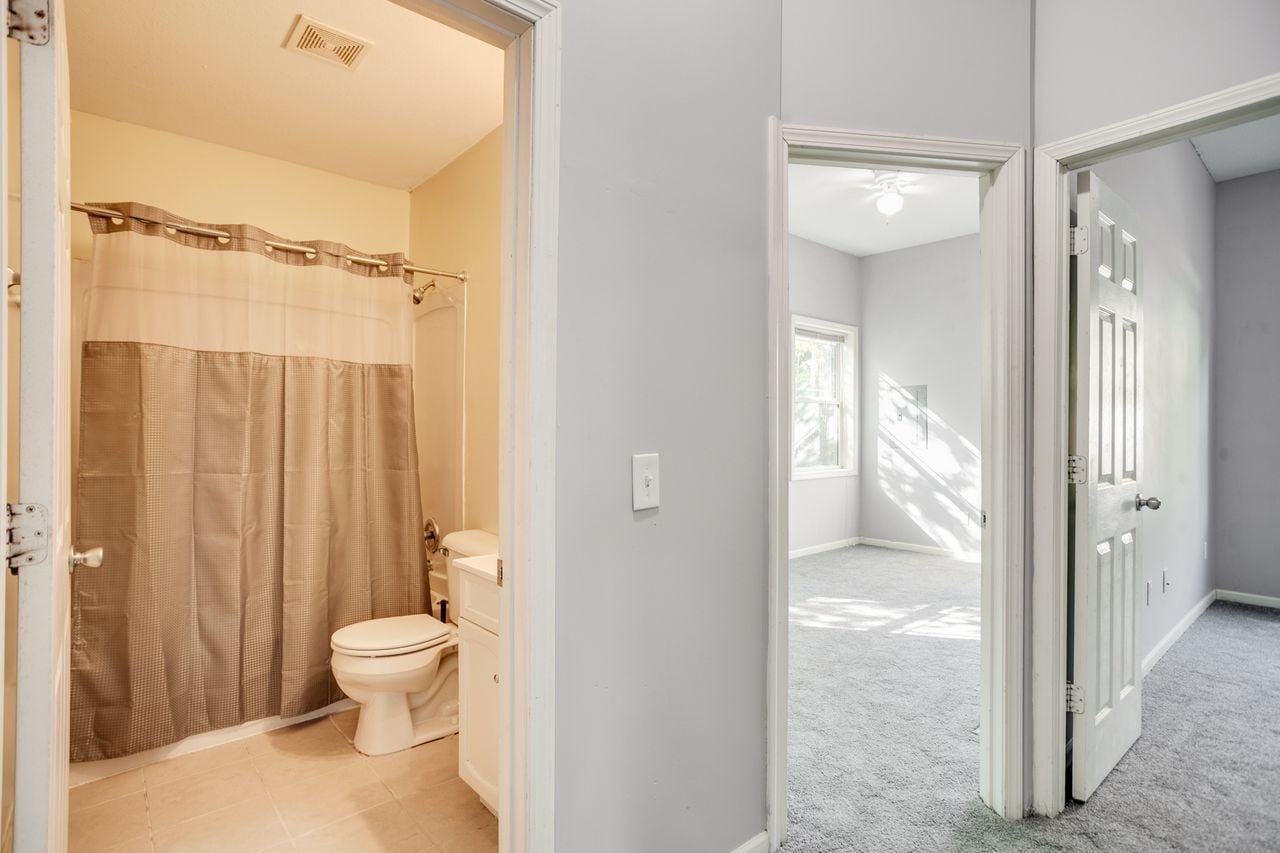 Building Photo - 3108 Colfax Ave S