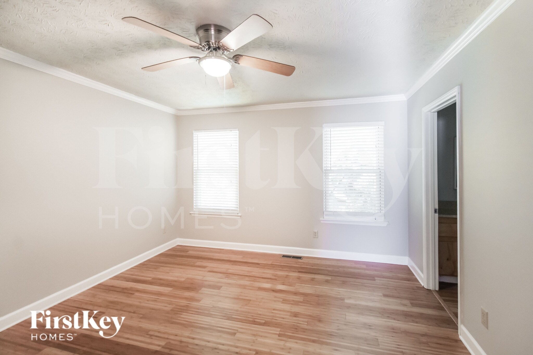 Building Photo - 675 Woodcrest Manor Dr