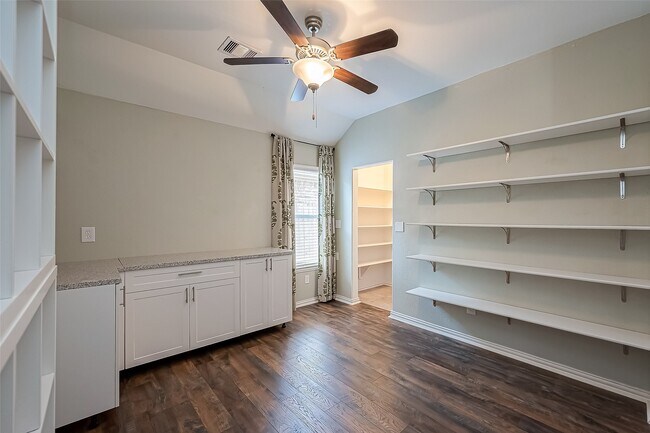 Building Photo - 23613 Alder Branch Ln