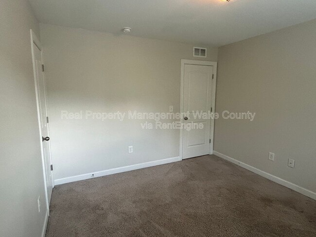 Building Photo - 142 Bexley Way