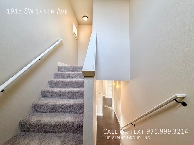 Building Photo - 1915 SW 144th Ave